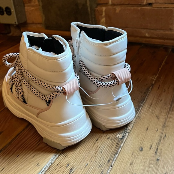 Zara Girls winter boots - Picture 4 of 5